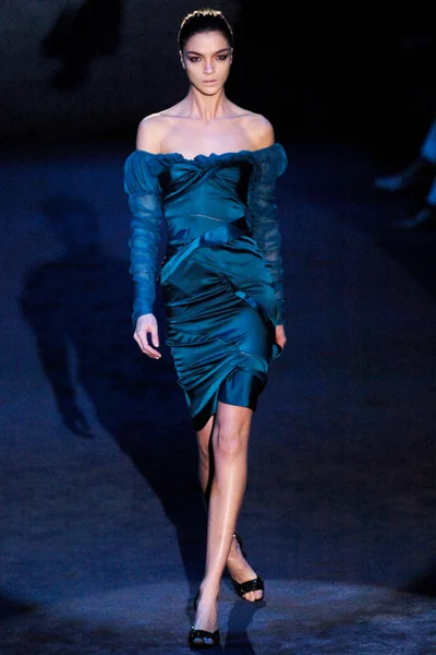Look 30